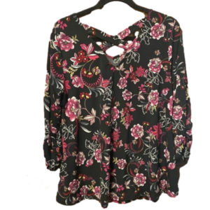 Westport Floral V-Neck Blouse With Cinched Sleeves